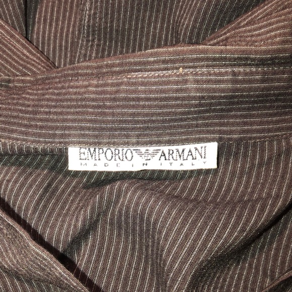 Button down - Picture 3 of 3